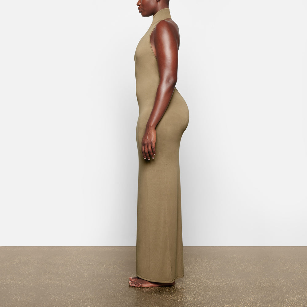 Skims SMOOTH LOUNGE LOW BACK HALTER Dress Khaki | HYA-165942