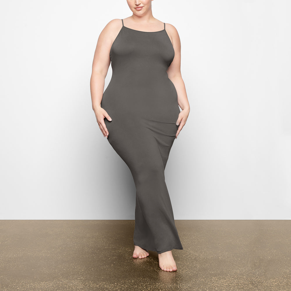 Skims SMOOTH LOUNGE LOW BACK KEYHOLE Dress Diepgrijs | EZR-168754