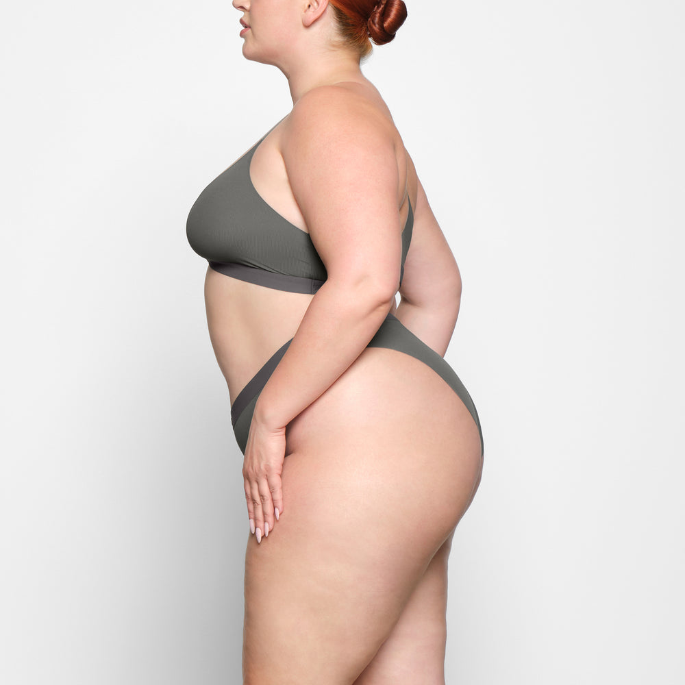 Skims SMOOTH RIB RACERBACK TRIANGLE Bralette Diepgrijs | DOX-361928