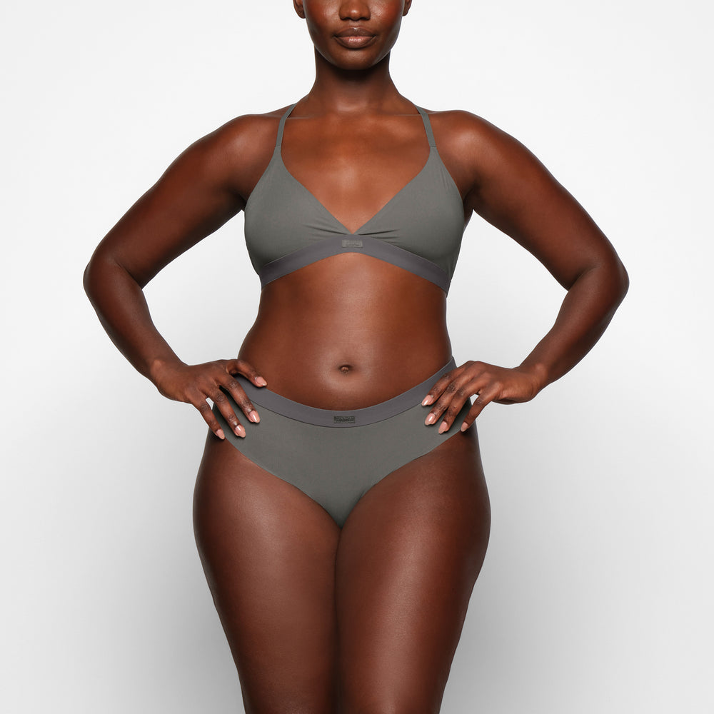 Skims SMOOTH RIB RACERBACK TRIANGLE Bralette Diepgrijs | DOX-361928