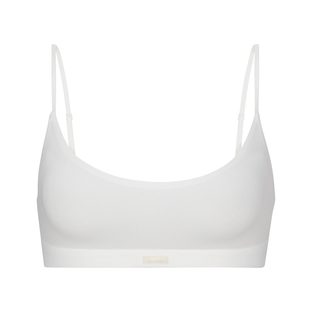 Skims SMOOTH RIB SCOOP NECK Bralette Wit | ONF-092613