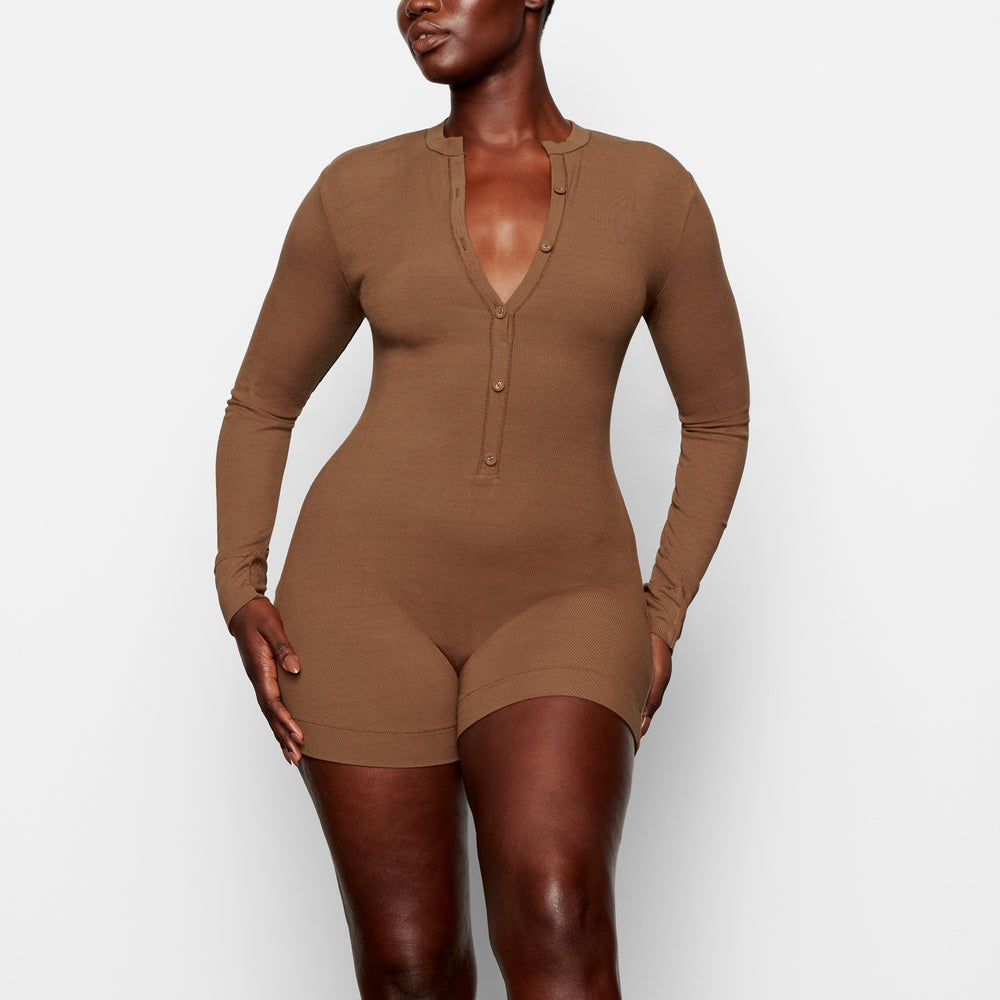 Skims SOFT LOUNGE BUTTON UP HENLEY Onesie Khaki | CKB-283957
