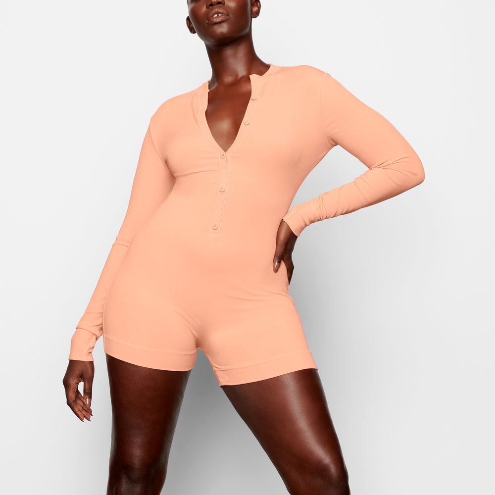 Skims SOFT LOUNGE BUTTON UP HENLEY Onesie Oranje | ZGB-249560