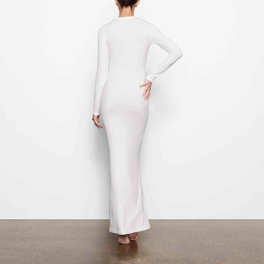 Skims SOFT LOUNGE CREW NECK LONG Dress Wit | RNL-702153