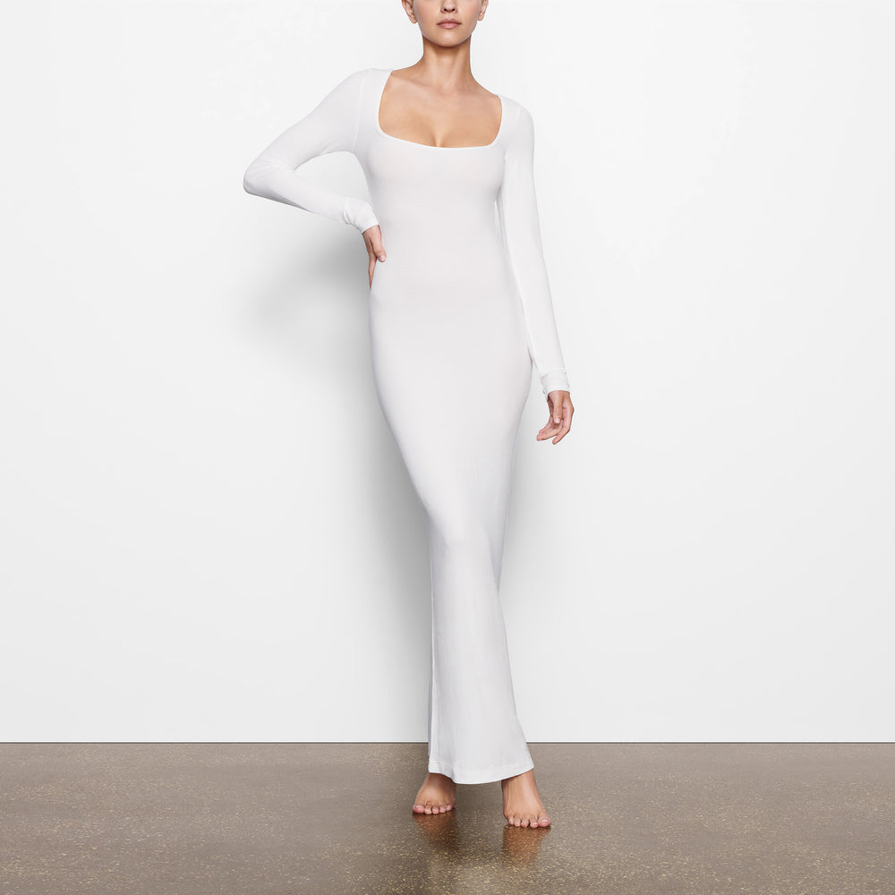 Skims SOFT LOUNGE LONG SLEEVE Dress Wit | SVA-379120