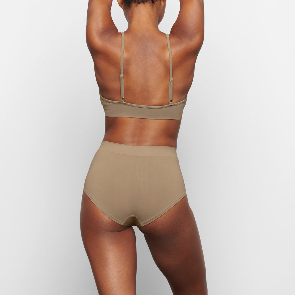 Skims SOFT SMOOTHING Boy Short Abrikoos | BUL-712480