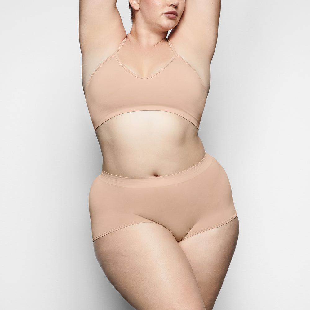 Skims SOFT SMOOTHING Boy Short Beige | OSN-197642
