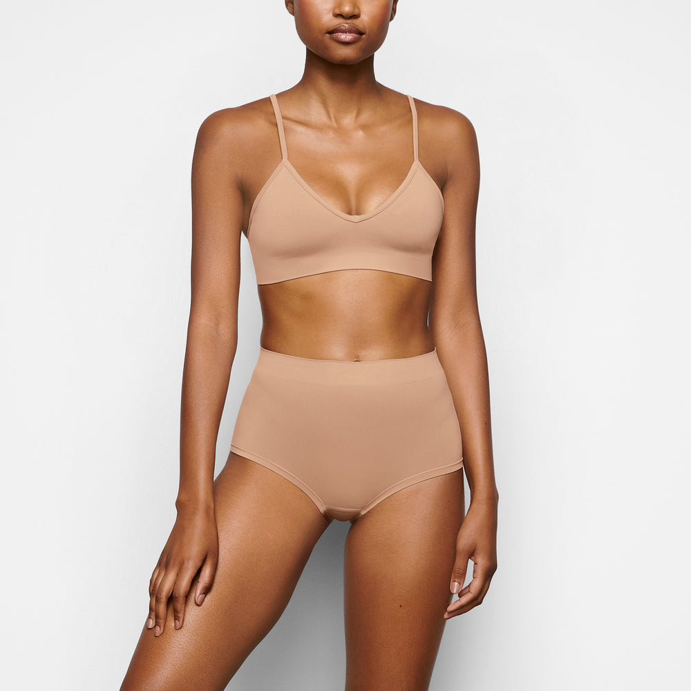 Skims SOFT SMOOTHING Boy Short Beige | VCT-152709