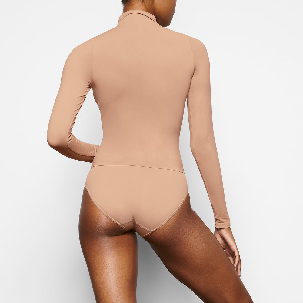 Skims SOFT SMOOTHING Brief Beige | UQH-674518