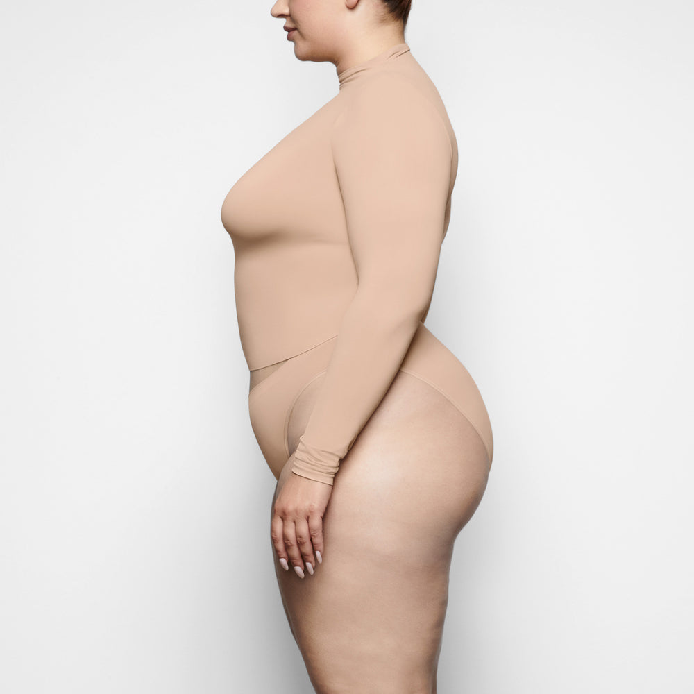 Skims SOFT SMOOTHING Brief Beige | WCF-254738