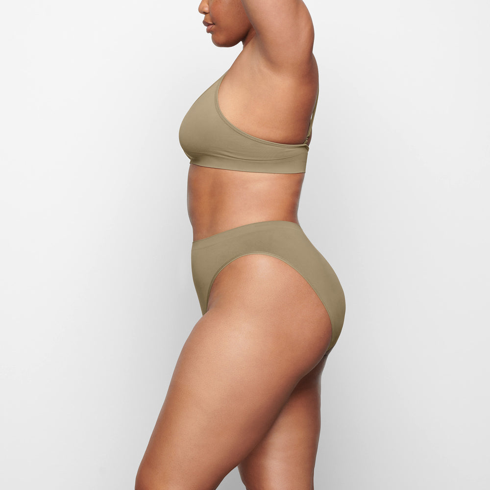 Skims SOFT SMOOTHING Brief Groen | ERV-964230