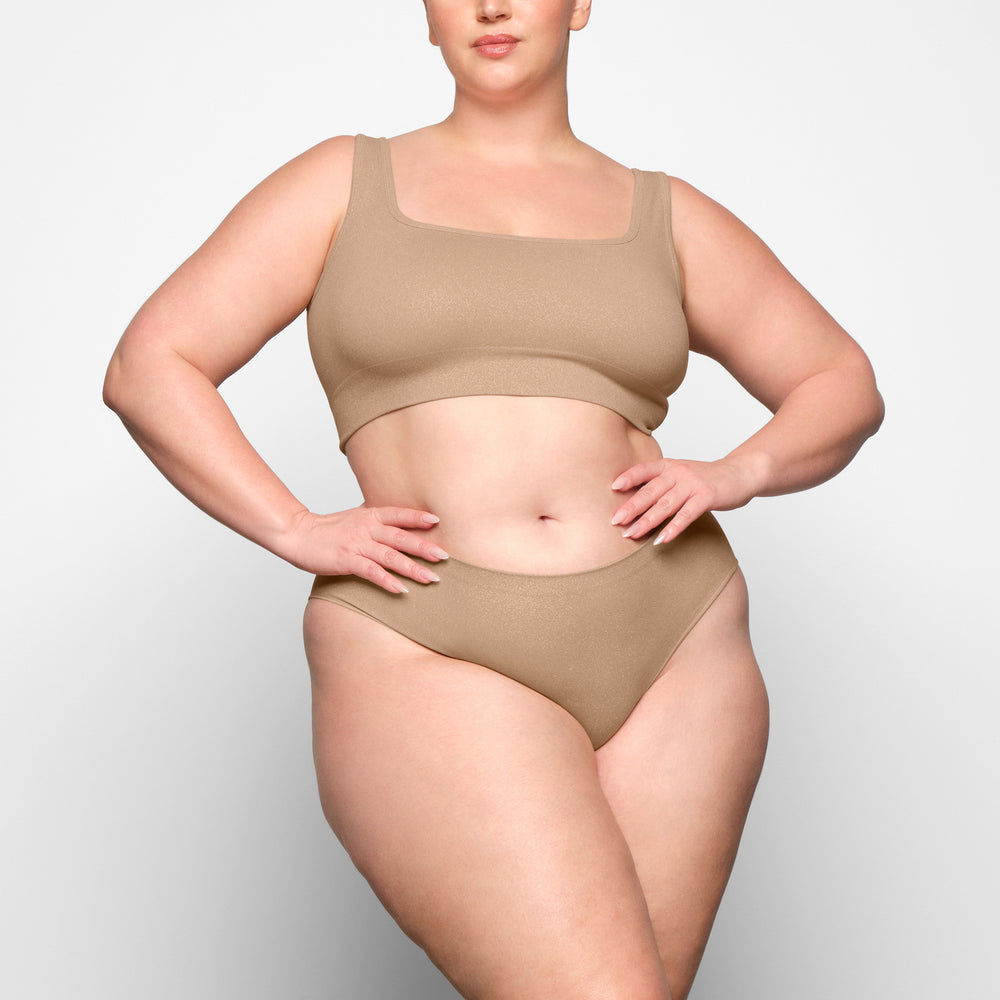 Skims SOFT SMOOTHING SHINE SCOOP NECK Bralette Beige | IHZ-543627