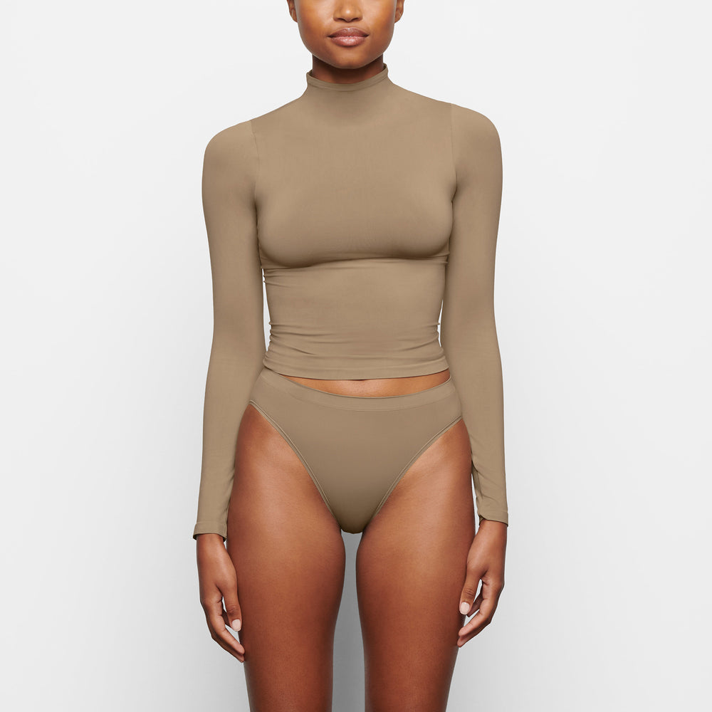Skims SOFT SMOOTHING TURTLENECK TOP T-shirt Abrikoos | ORE-102496