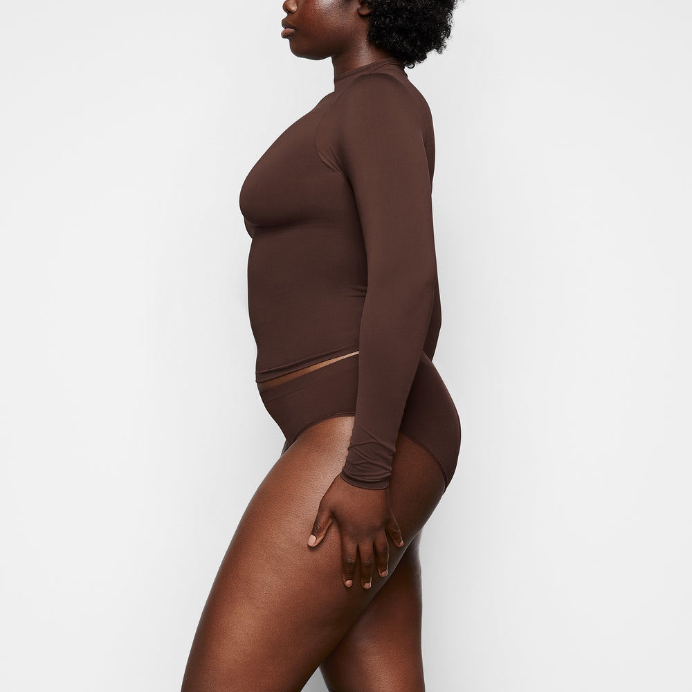 Skims SOFT SMOOTHING TURTLENECK TOP T-shirt Chocola | OXD-317298