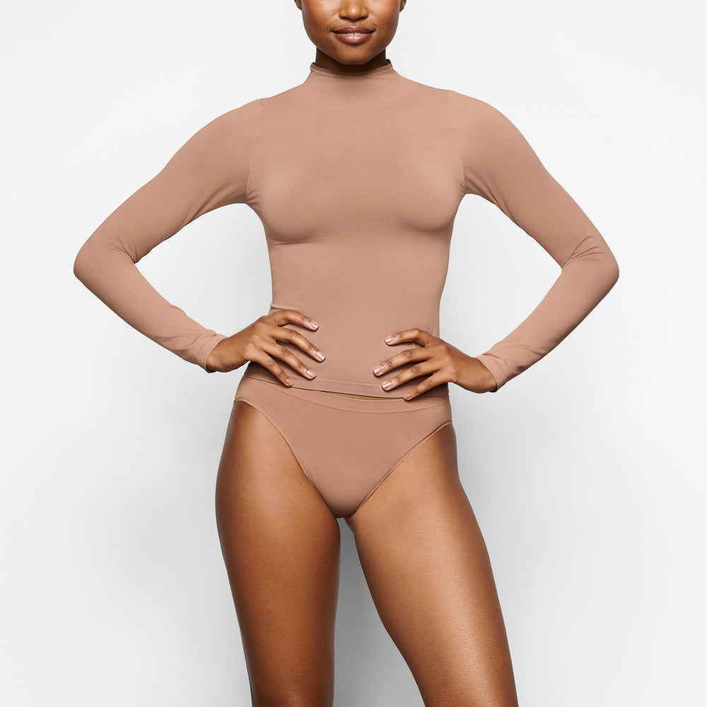 Skims SOFT SMOOTHING TURTLENECK TOP T-shirt Abrikoos | TXO-347981