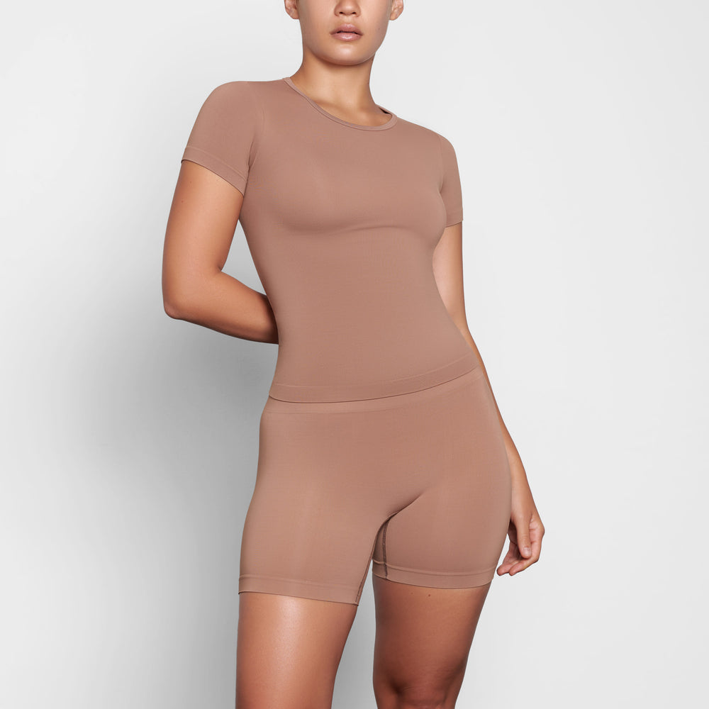 Skims SOFT SMOOTHING T-shirt Abrikoos | CXW-875310