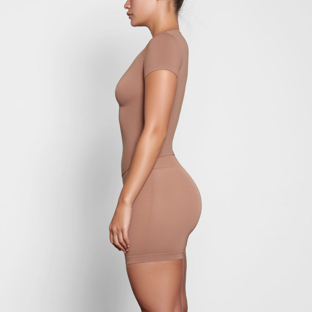 Skims SOFT SMOOTHING T-shirt Abrikoos | CXW-875310