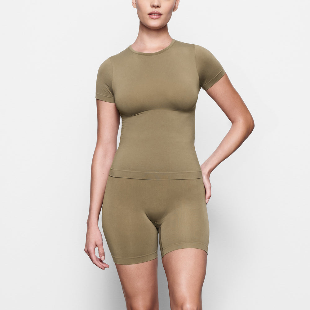 Skims SOFT SMOOTHING T-shirt Groen | HMV-167429