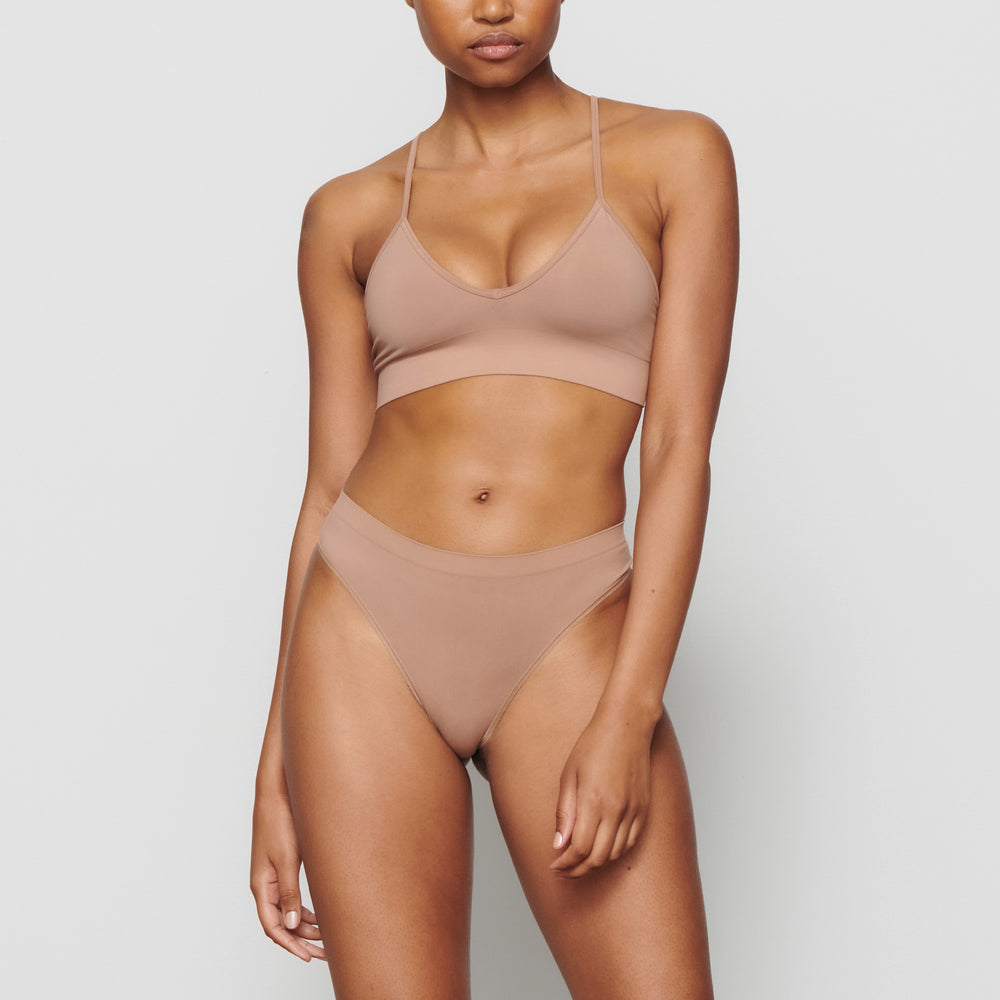 Skims SOFT SMOOTHING Thong Abrikoos | PVF-837260