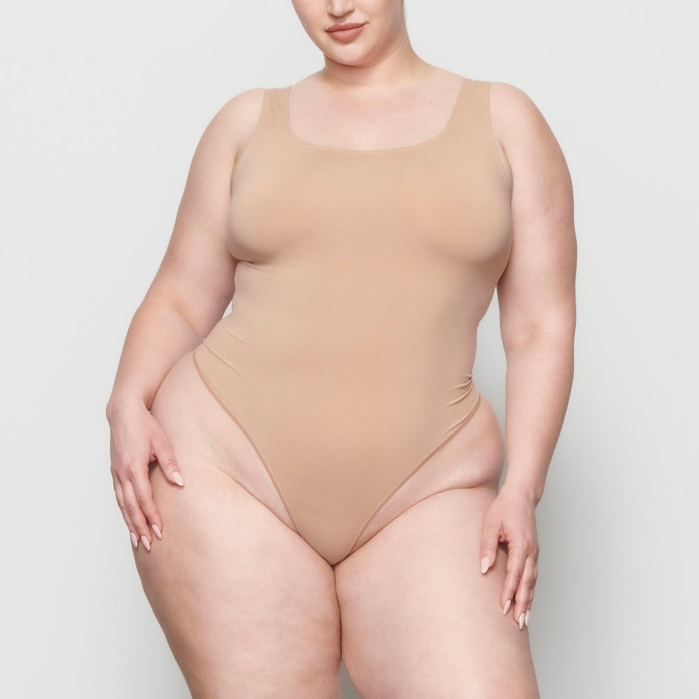Skims SOFT SMOOTHING Thong Bodysuit Beige | KHG-812095