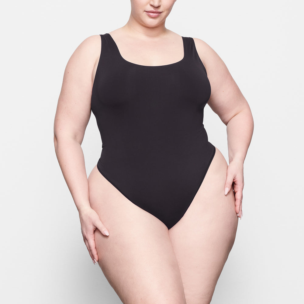 Skims SOFT SMOOTHING Thong Bodysuit Zwart | JUC-832174