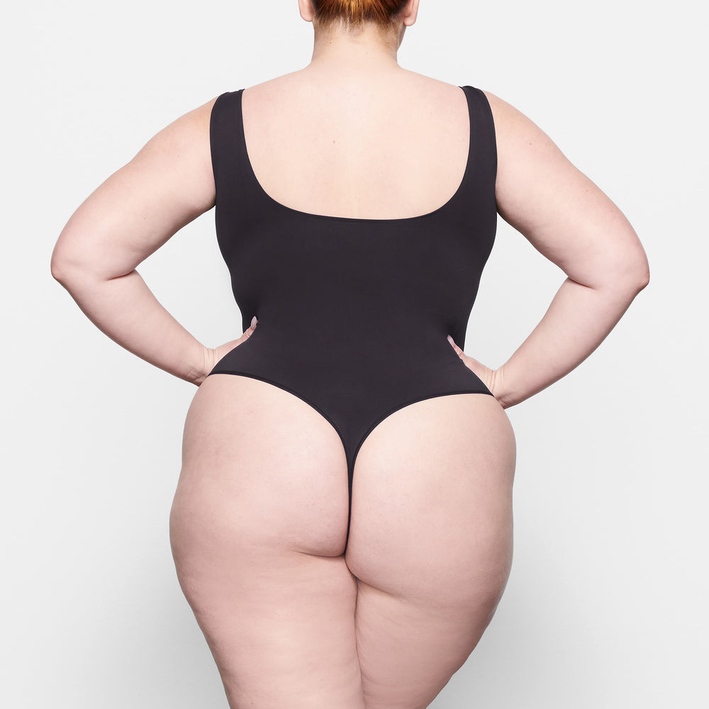 Skims SOFT SMOOTHING Thong Bodysuit Zwart | JUC-832174