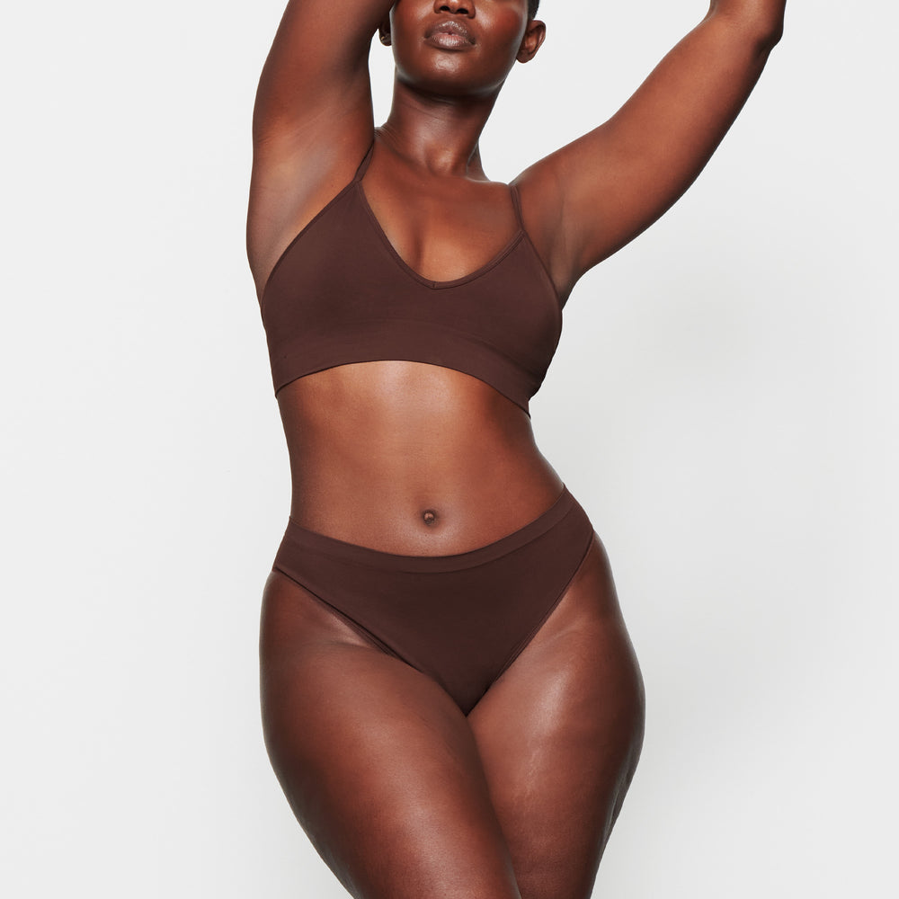 Skims SOFT SMOOTHING Thong Chocola | YQP-829153