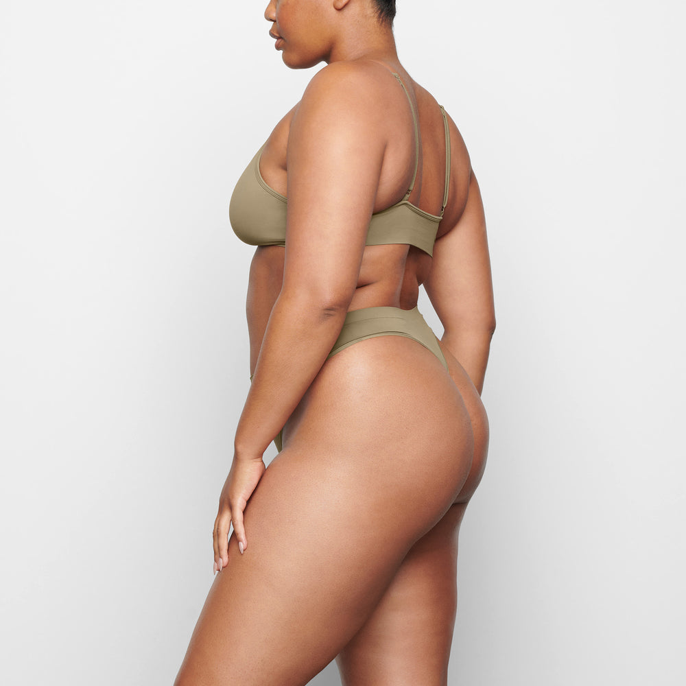 Skims SOFT SMOOTHING Thong Groen | OCE-972356