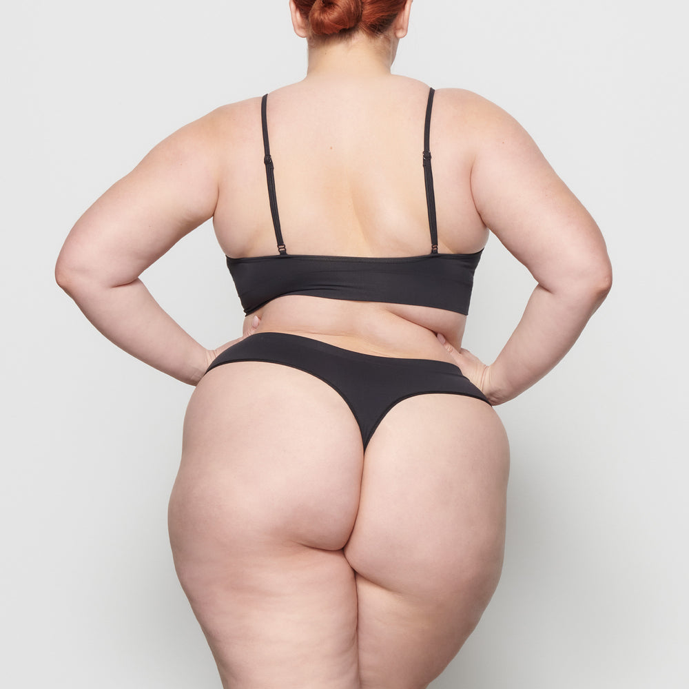 Skims SOFT SMOOTHING Thong Zwart | PDR-514673