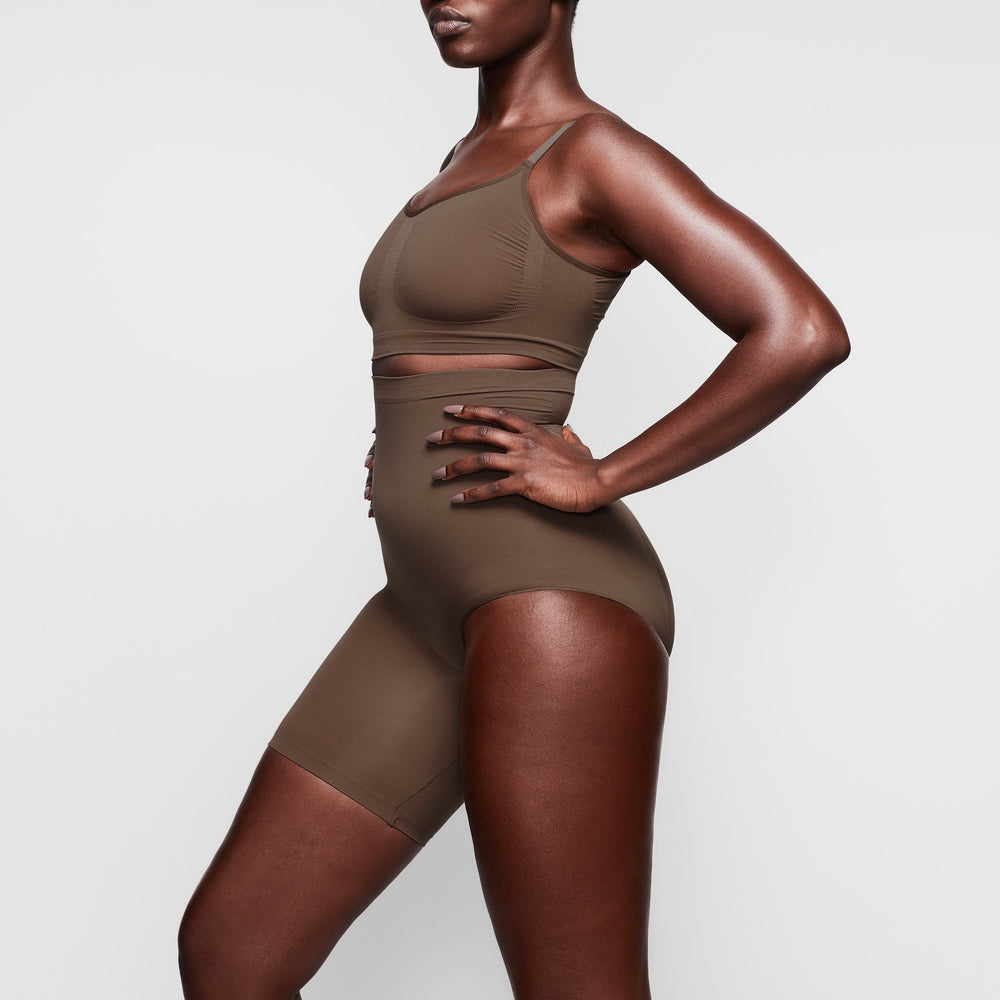 Skims SOLUTION SHORT #1 One Leg Shapewear Abrikoos | VIX-701962