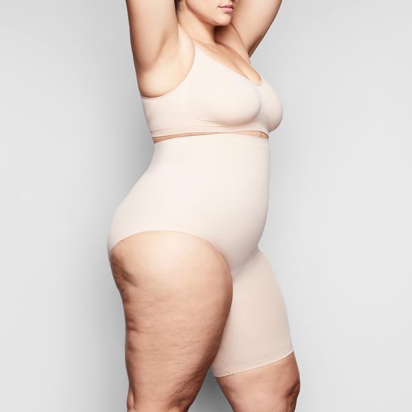 Skims SOLUTION SHORT #2 One Leg Shapewear Beige | DBG-714369