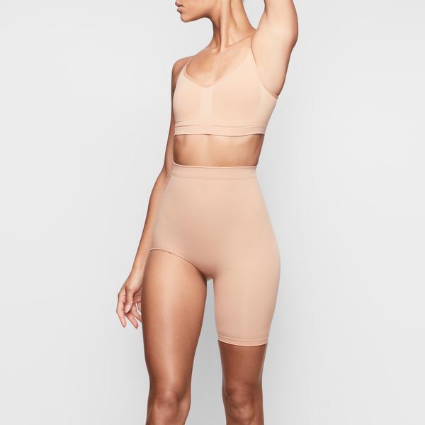 Skims SOLUTION SHORT #2 One Leg Shapewear Beige | GNZ-528071