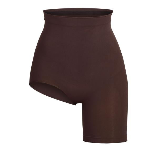 Skims SOLUTION SHORT #2 One Leg Shapewear Chocola | YAM-940318