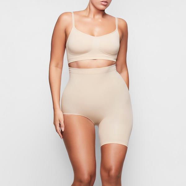 Skims SOLUTION SHORT #2 One Leg Shapewear Beige | ZFR-716408