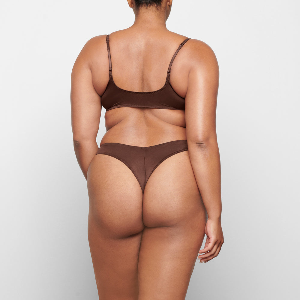 Skims STRETCH SATIN CHEEKY Tanga Chocola | RSB-612093