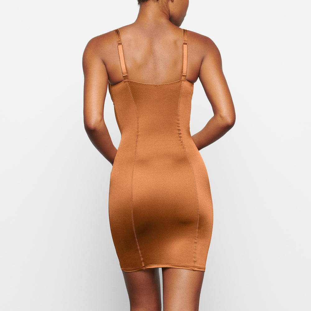 Skims STRETCH SATIN Dress Abrikoos | NGZ-721480