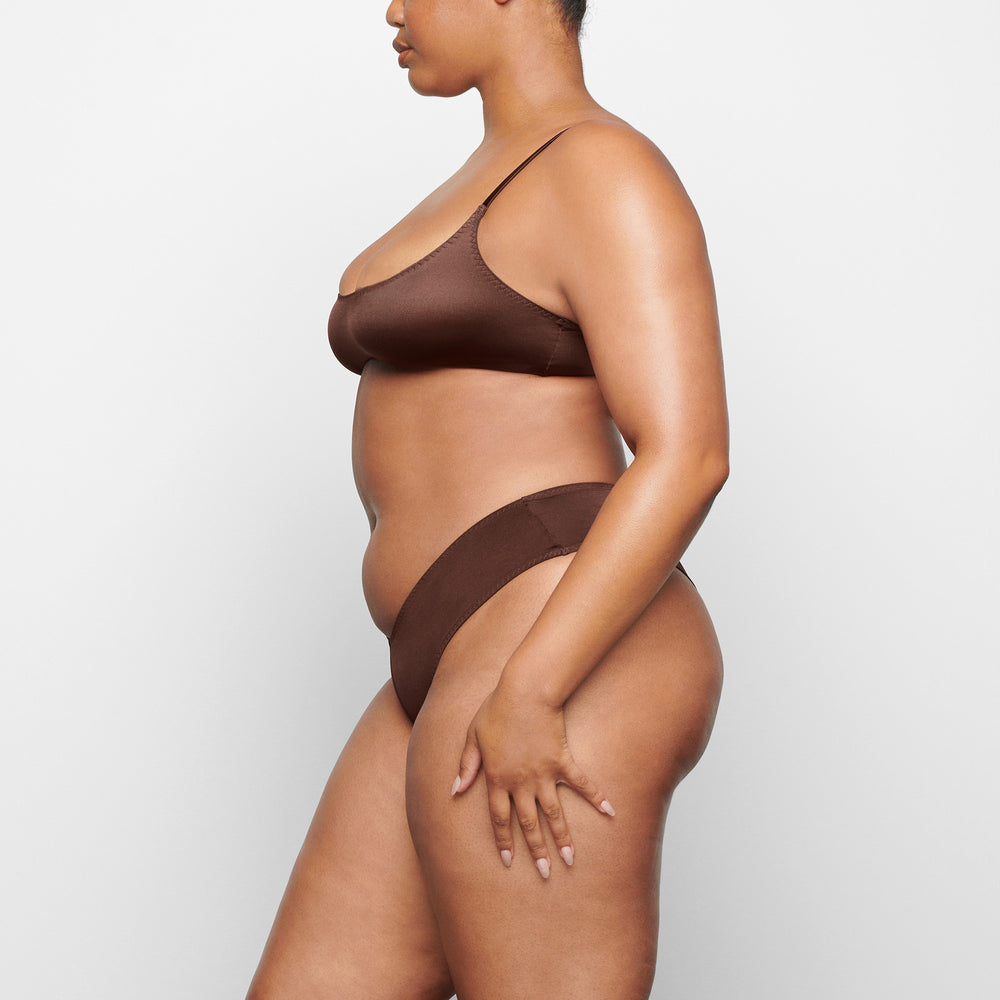 Skims STRETCH SATIN Hipster Chocola | YND-814029