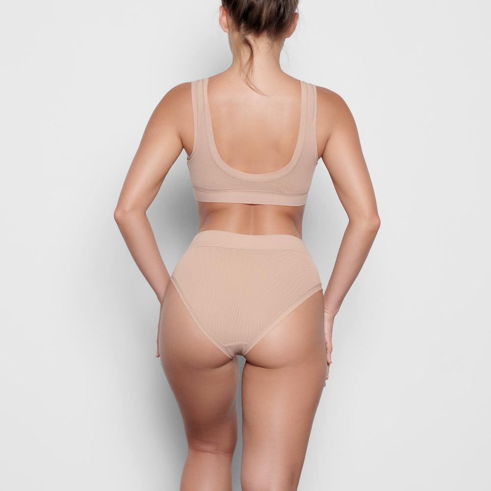 Skims SUMMER MESH Brief Beige | QES-573061