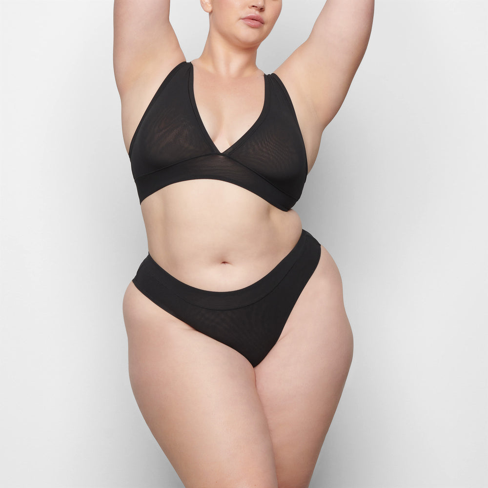 Skims SUMMER MESH DIPPED Thong Zwart | ROU-725684