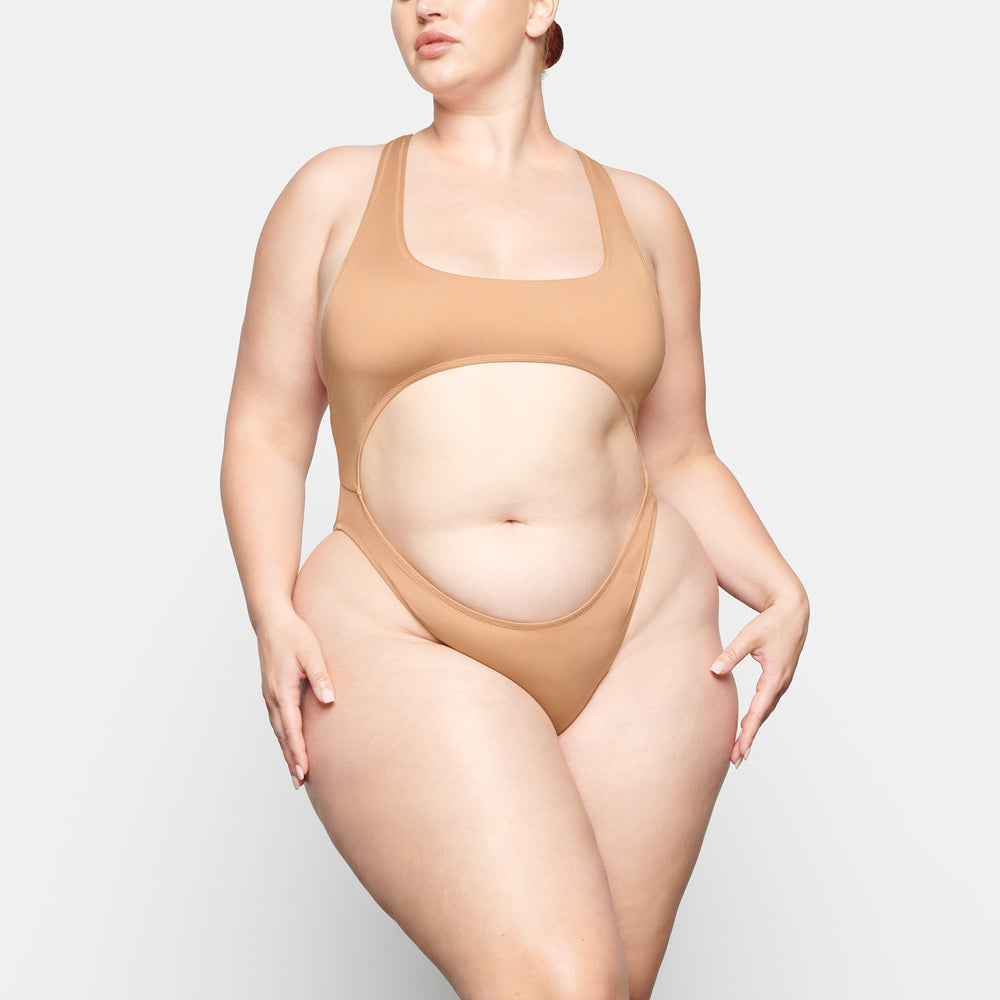 Skims SWIM CUT OUT MONOKINI One Piece Beige | MXK-652147