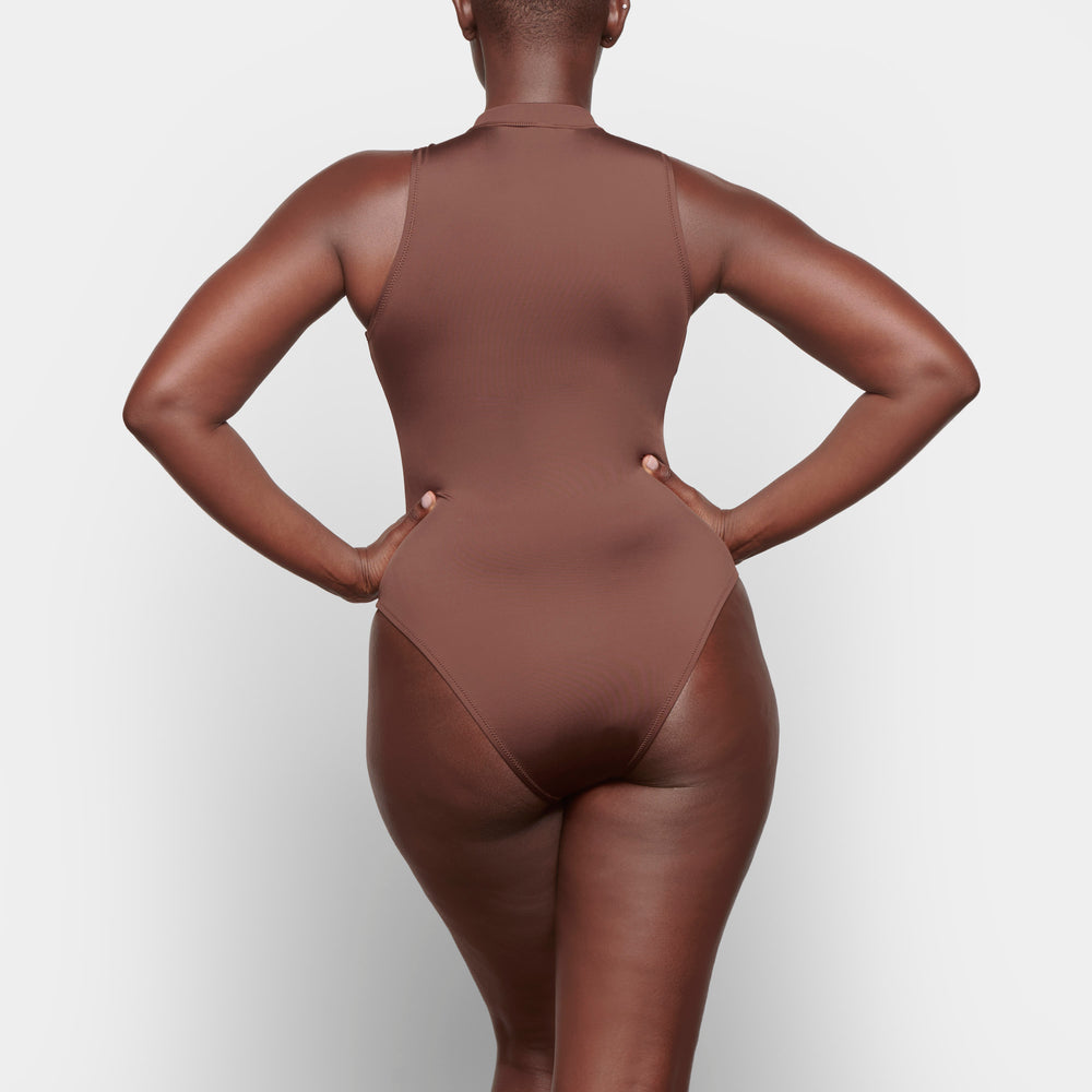 Skims SWIM ZIP FRONT SLEEVELESS One Piece Chocola | IKE-642197