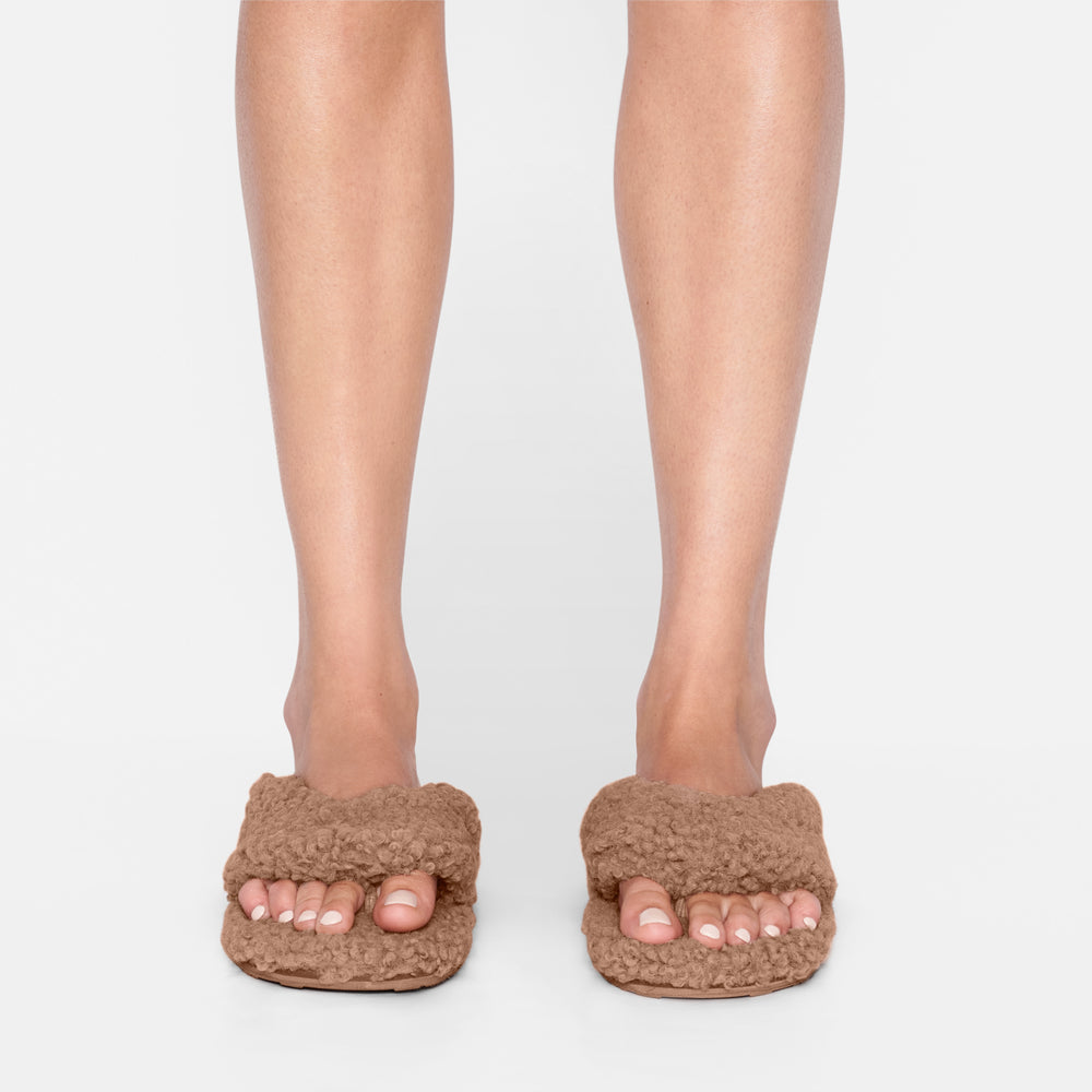 Skims TEDDY Pantoffels Bruin | GCA-680597