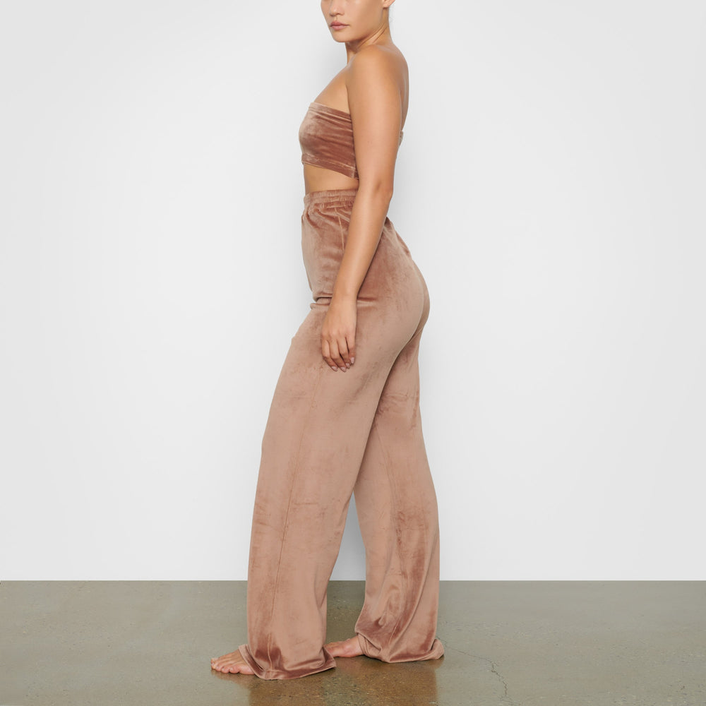 Skims VELOUR WIDE LEG Broek Abrikoos | CSD-367982