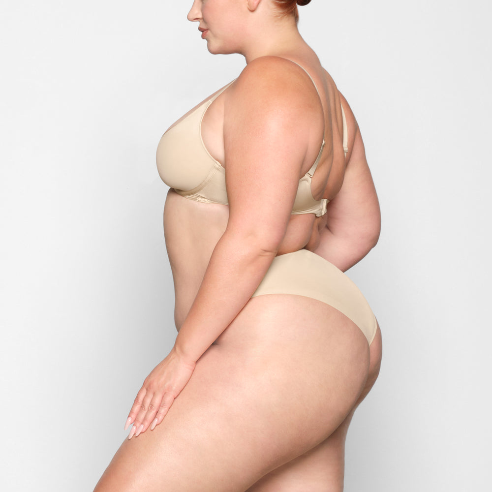 Skims WEIGHTLESS Scoop Neck Bra Bruin | TKN-602451