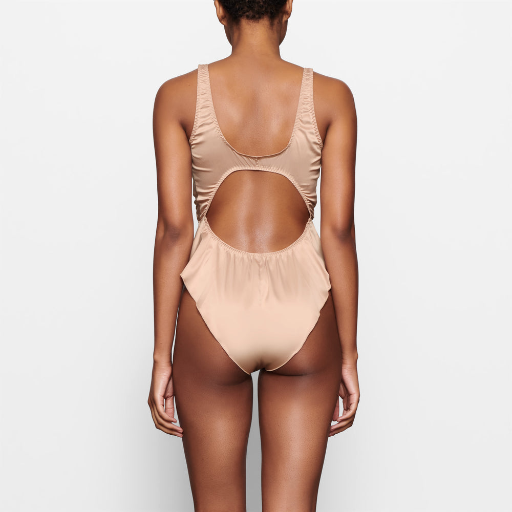 Skims WOVEN SHINE TIE FRONT Bodysuit Roze | OVQ-052879
