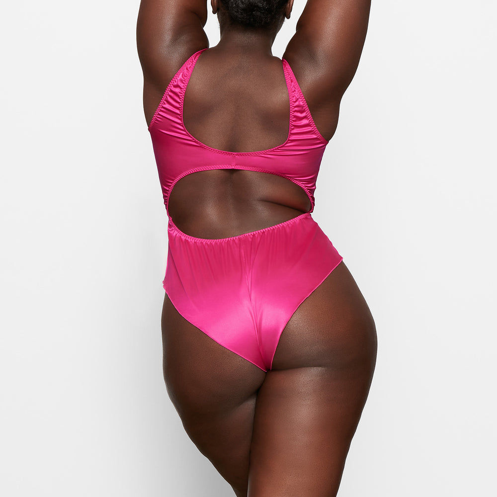 Skims WOVEN SHINE TIE FRONT Bodysuit Roze | XQD-682703