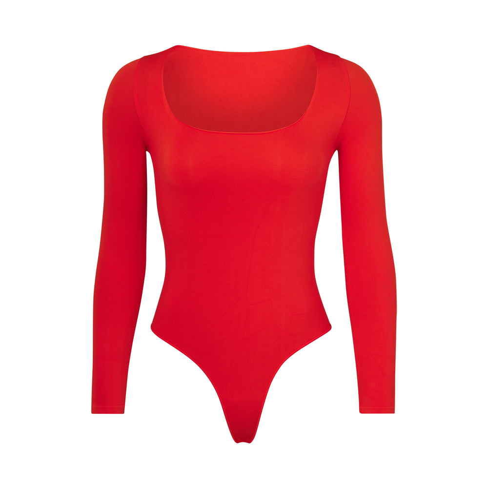 Skims ESSENTIAL SCOOP NECK Long Sleeve Bodysuit Rood | IAR-109284