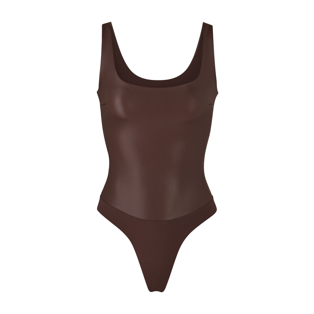 Skims FAUX LEATHER Scoop Neck Bodysuit Chocola | GUF-359217