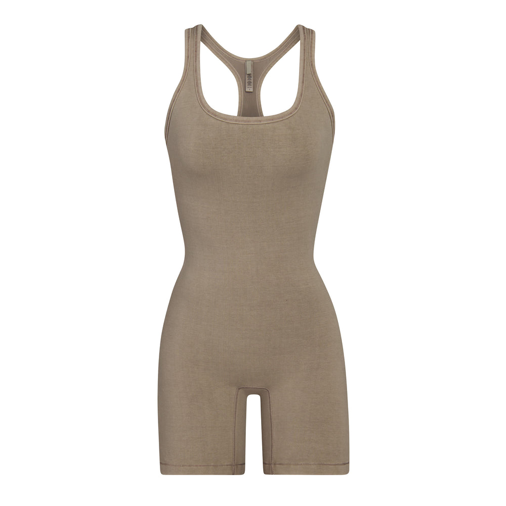 Skims OUTDOOR Mid Thigh Bodysuit Abrikoos | KHX-912038