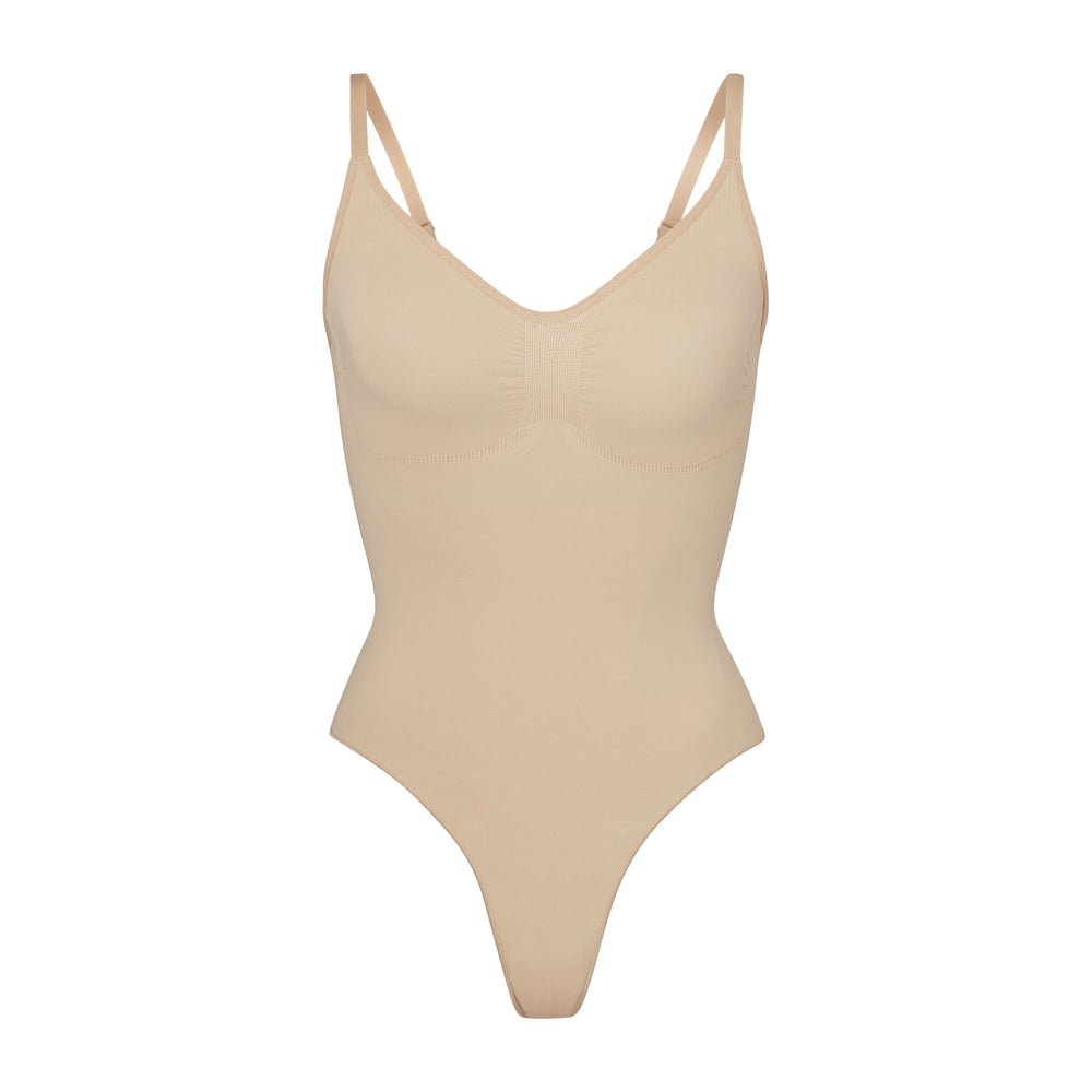 Skims SCULPTING THONG Bodysuit Beige | RIG-203185